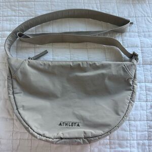 ⚡️🚚 MOVING SALE! Athleta ALL ABOUT CROSSBODY BAG